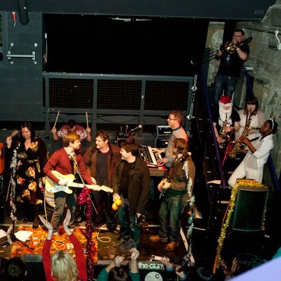 537683_552735641421016_13634335_n